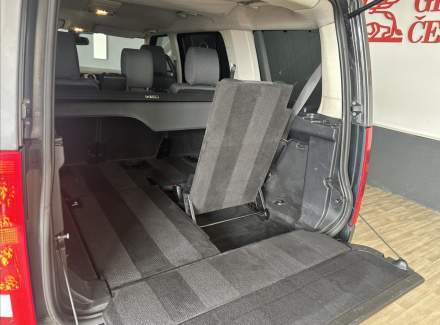 Land Rover - Discovery