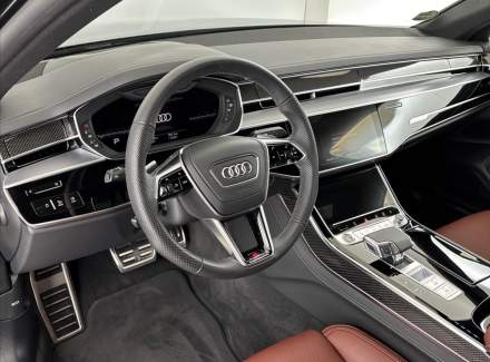 Audi - A8