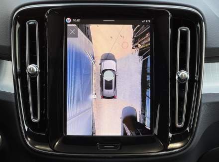 Volvo - XC40