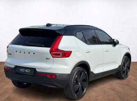 Volvo - XC40