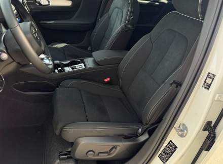 Volvo - XC40