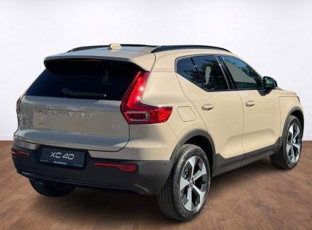 Volvo - XC40
