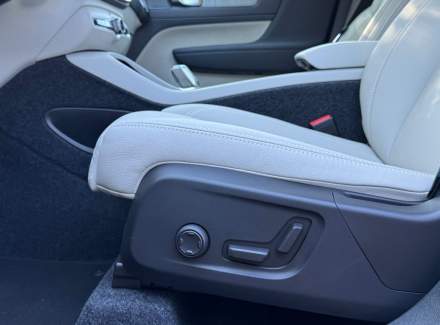 Volvo - XC40