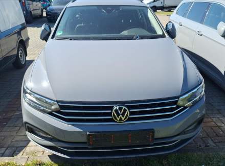Volkswagen - Passat