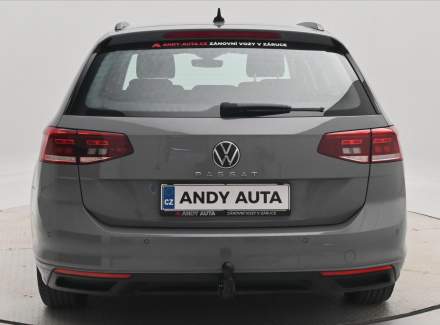 Volkswagen - Passat