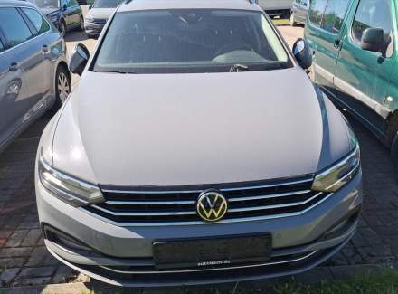 Volkswagen - Passat