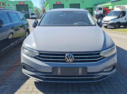 Volkswagen - Passat