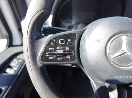 Mercedes-Benz - Sprinter