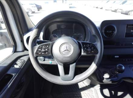 Mercedes-Benz - Sprinter