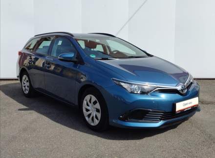 Toyota - Auris