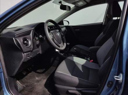 Toyota - Auris