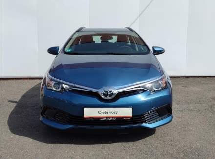 Toyota - Auris