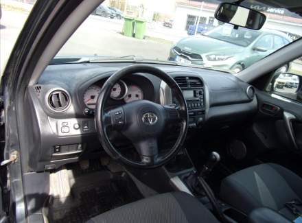 Toyota - RAV 4