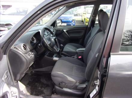 Toyota - RAV 4