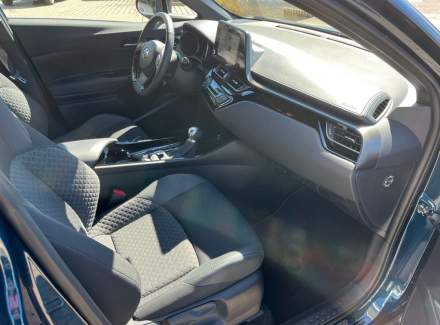 Toyota - C-HR