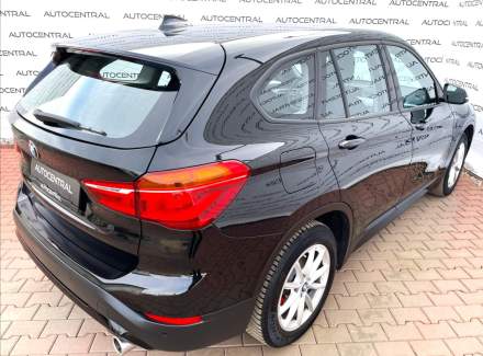 BMW - X1