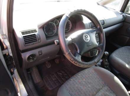 Volkswagen - Sharan