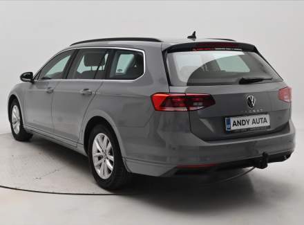 Volkswagen - Passat