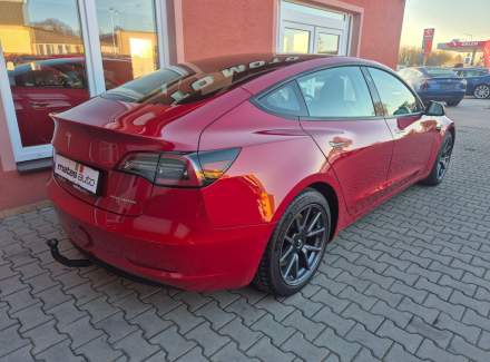Tesla - Model 3