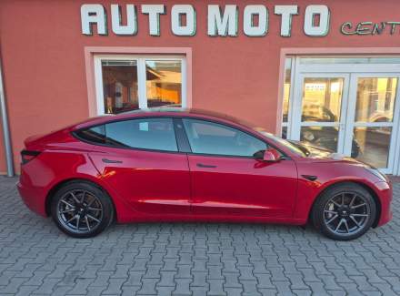 Tesla - Model 3