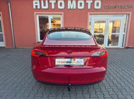 Tesla - Model 3