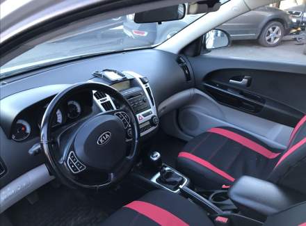Kia - Cee'd