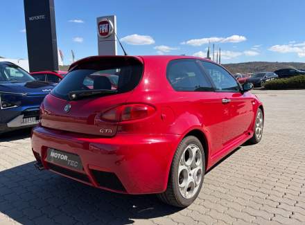 Alfa Romeo - 147