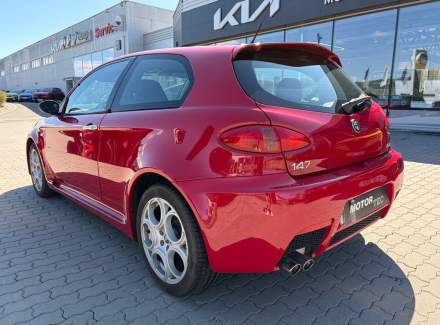Alfa Romeo - 147