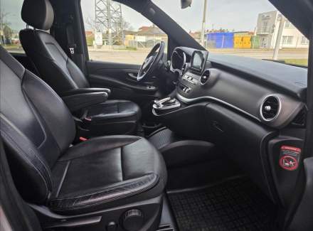 Mercedes-Benz - V-class