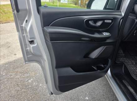 Mercedes-Benz - V-class