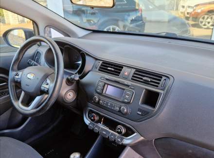 Kia - Rio