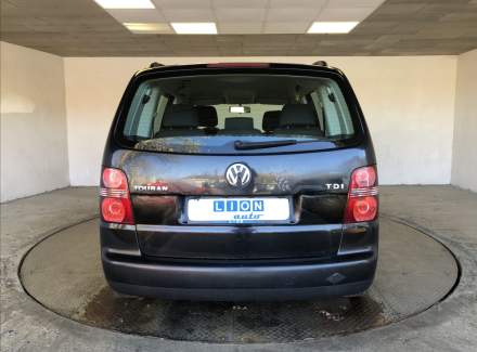 Volkswagen - Touran