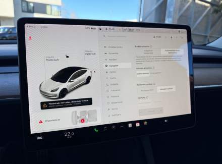 Tesla - Model 3