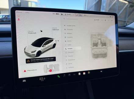 Tesla - Model 3