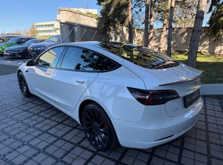 Tesla - Model 3