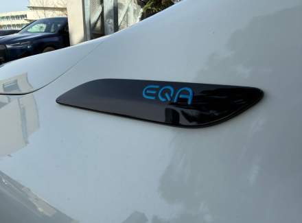 Mercedes-Benz - EQA