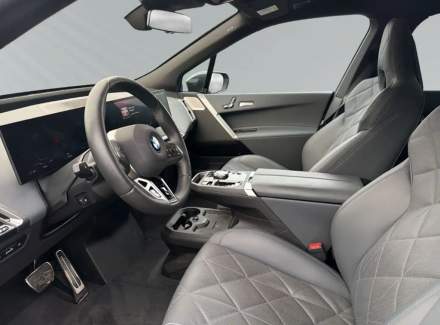 BMW - iX