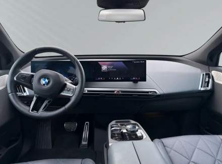 BMW - iX