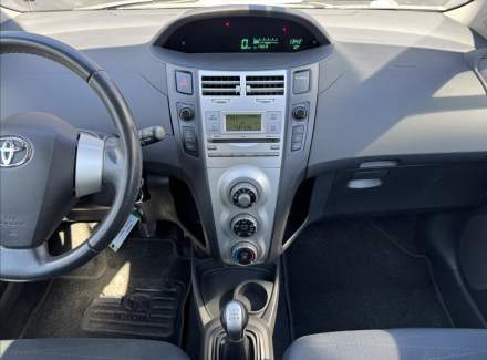 Toyota - Yaris