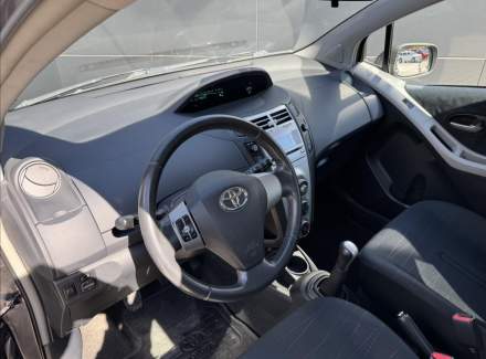 Toyota - Yaris