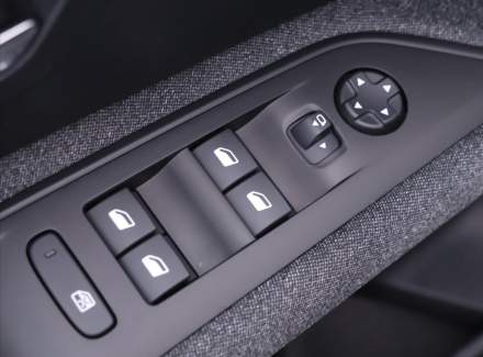 Peugeot - 3008