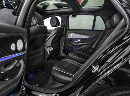 Mercedes-Benz - E-class