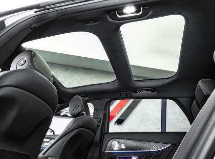 Mercedes-Benz - E-class