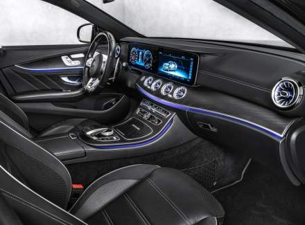 Mercedes-Benz - E-class