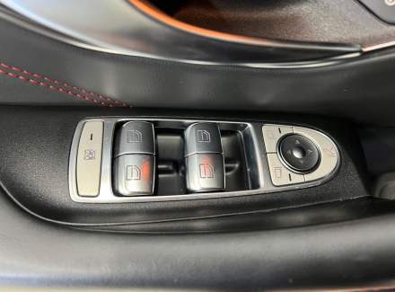 Mercedes-Benz - E-class