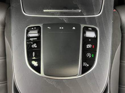 Mercedes-Benz - E-class