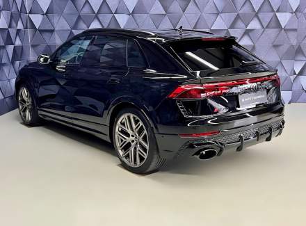 Audi - RS Q8