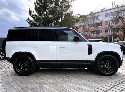 Land Rover - Defender