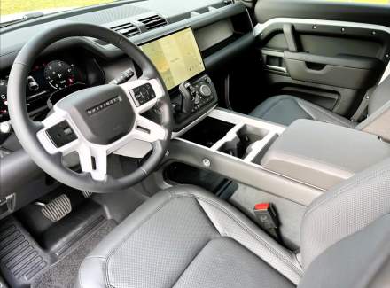 Land Rover - Defender