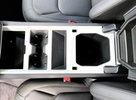 Land Rover - Defender